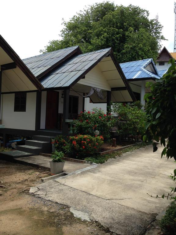Light In Bungalow Haad Rin Bagian luar foto